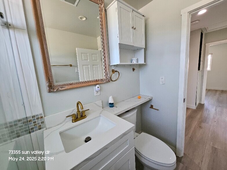 Building Photo - 73355 Sun Valley Dr