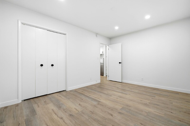 Building Photo - 5549 Fulcher Ave