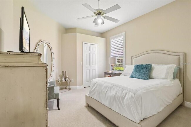 Building Photo - 3274 Oakmont Terrace