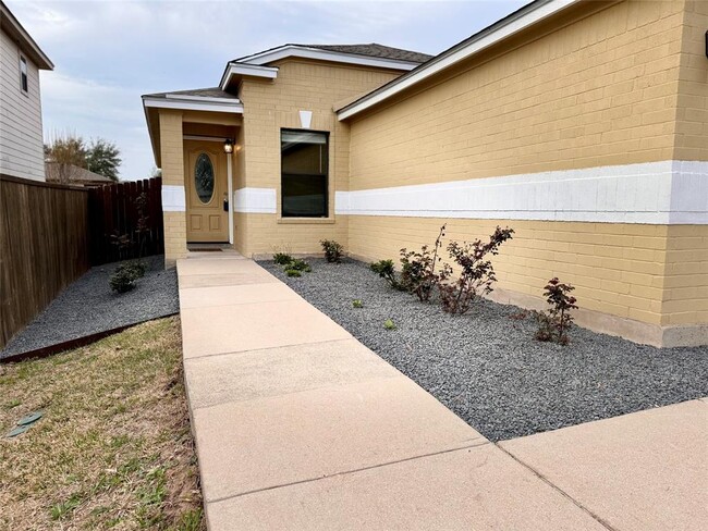 Building Photo - 5620 Victory Gallop Dr