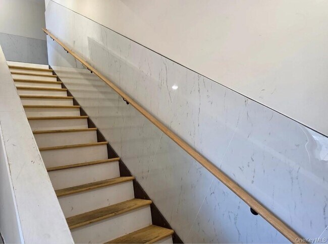 Building Photo - 534 NY-32