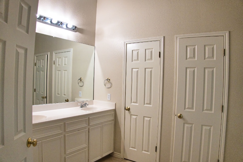 Building Photo - 1507 Hollyhock Ct