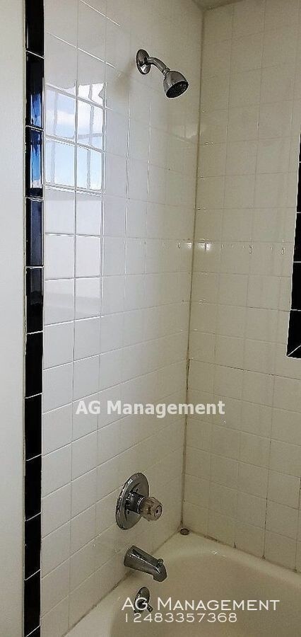 Building Photo - 24 Lincoln St