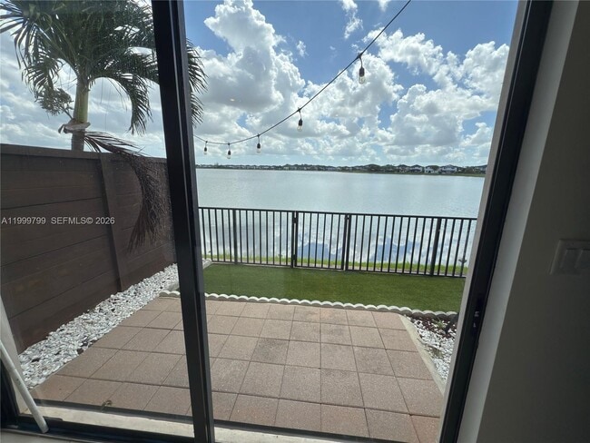 Building Photo - 15955 NW 91st Ct