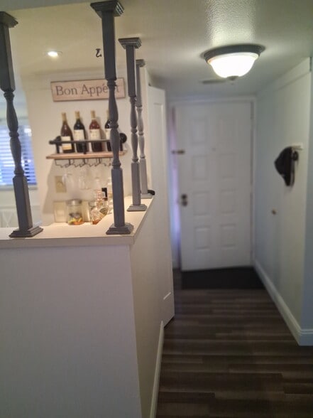 Building Photo - 2679 Sabal Springs Cir