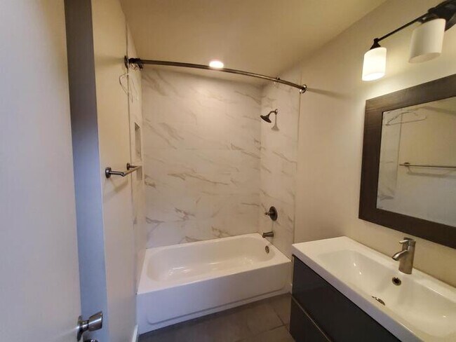 Building Photo - 2346 Grayson Valley Dr