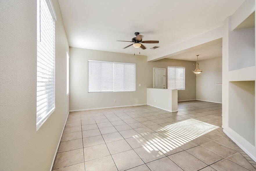 Building Photo - 2501 Lady Elizabeth Ct