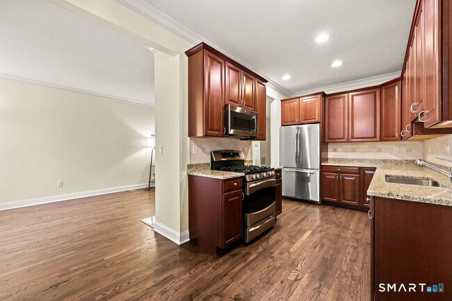 Building Photo - 41 Park Pl Cir