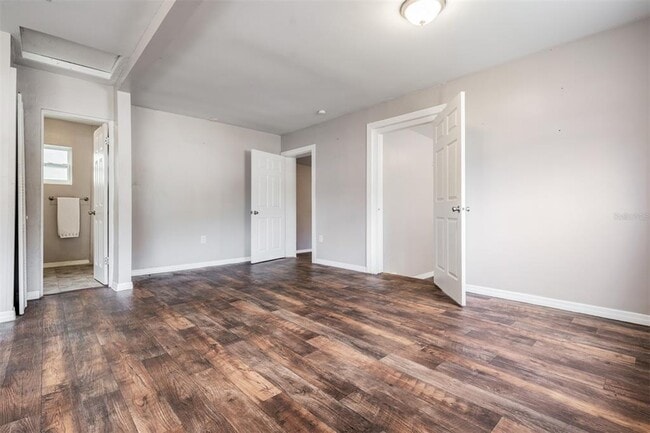 Building Photo - 5475 70th Ln N