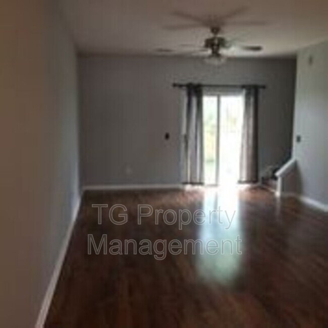 Building Photo - 771 Scrub Jay Dr