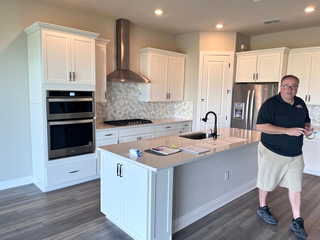 Building Photo - 13627 Ritta Island Dr