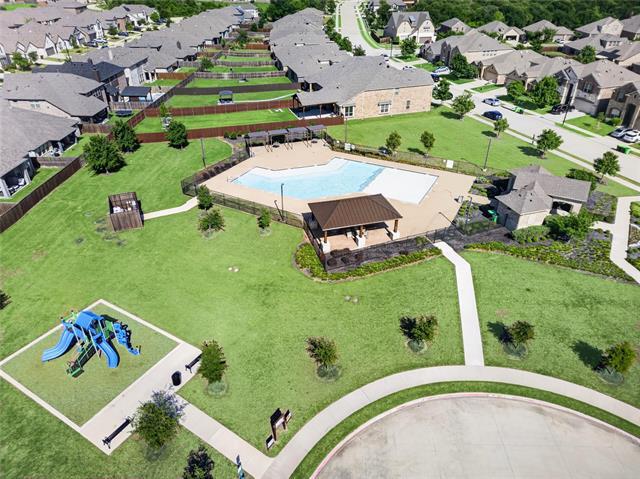 Building Photo - 1304 Rousseau Dr