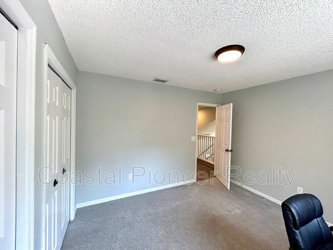 Building Photo - 8103 Stonefield Way