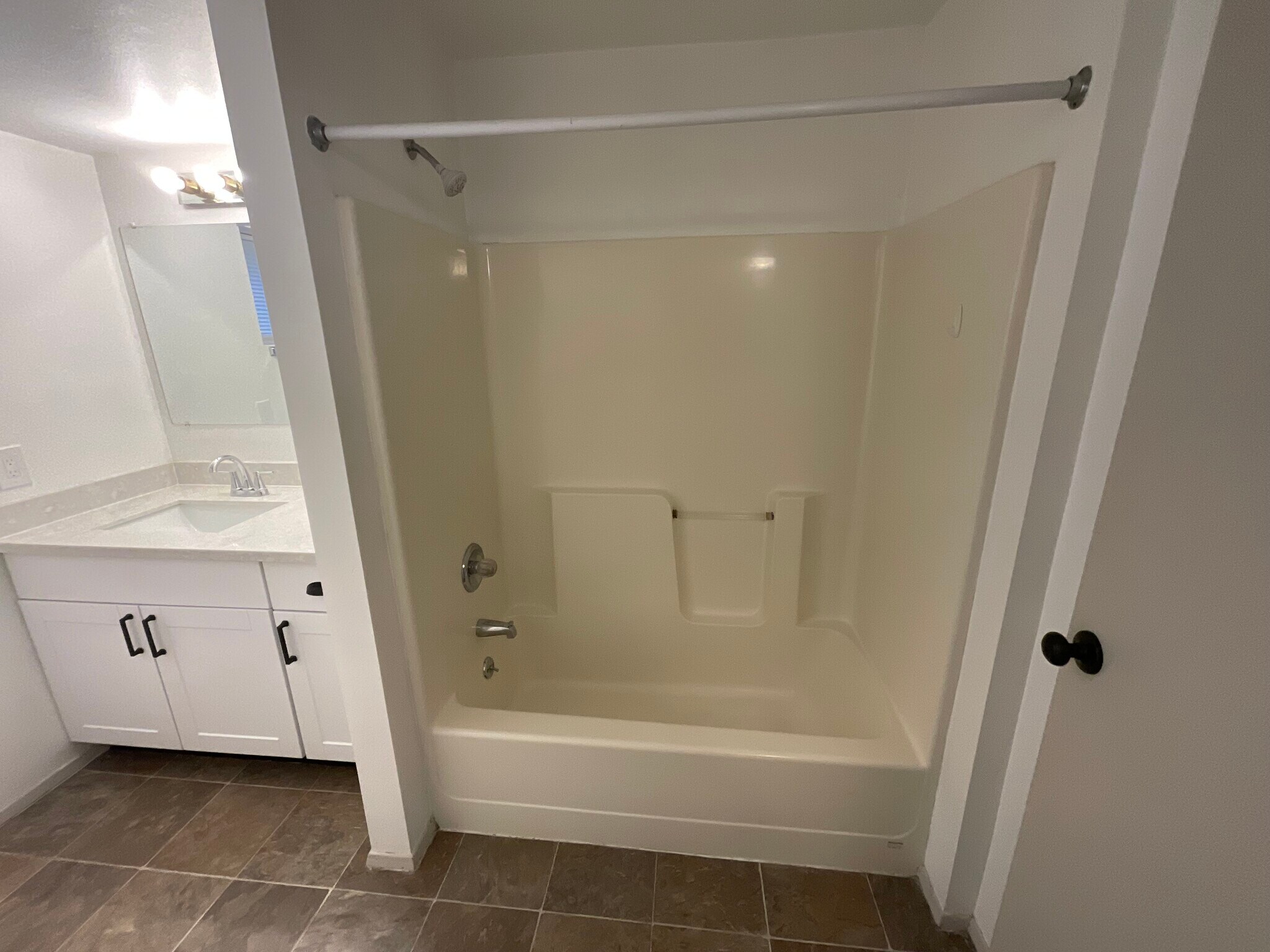 Building Photo - 5214 Woodlawn Ave N