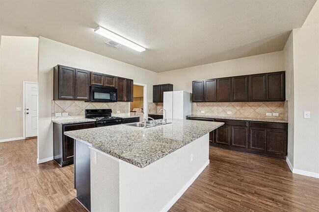 Building Photo - 223 Camellia Dr