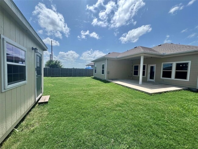 Building Photo - 1520 Hunter's Rd