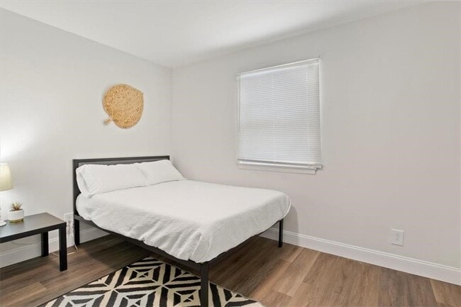 Building Photo - 130 Raleigh St