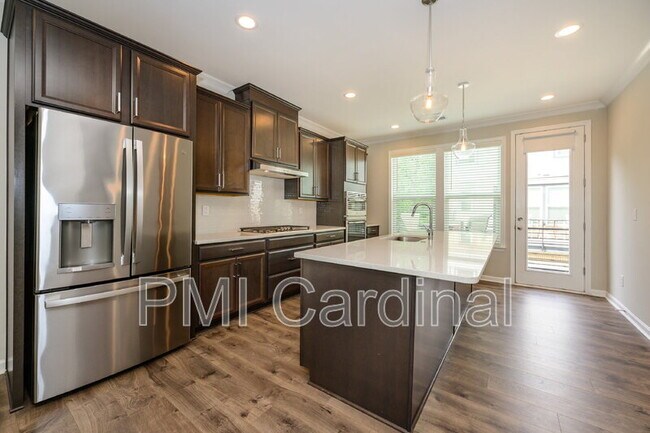 Building Photo - 604 Tudor Park Way