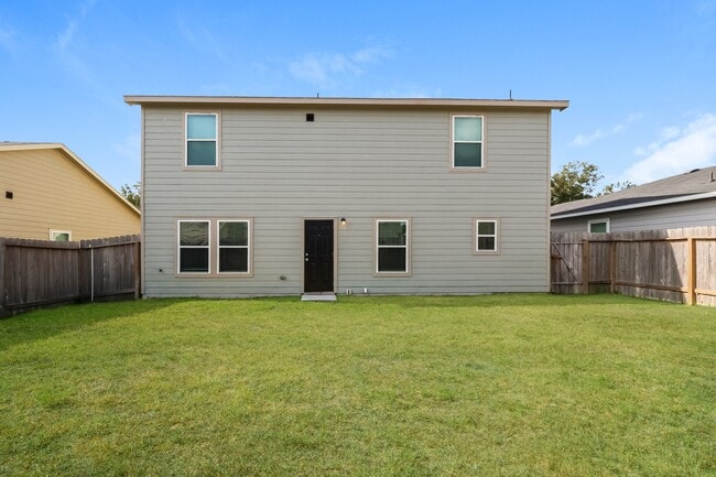 Building Photo - 10083 Cerritos dr