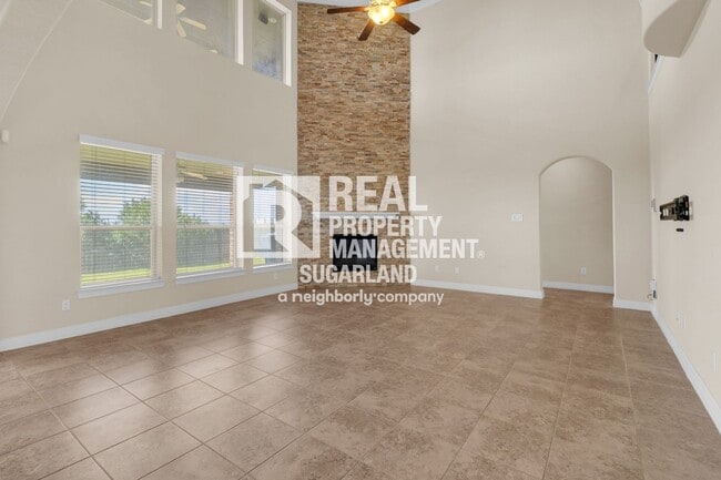 Building Photo - 18607 Pelham Grove Ln