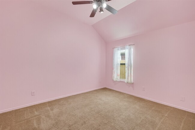 Building Photo - 2826 Lakecrest Forest Dr