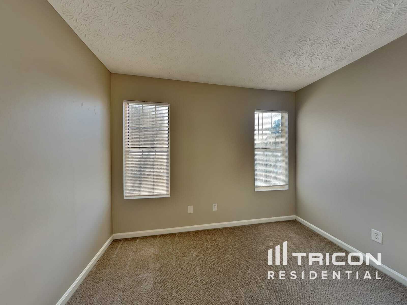 Building Photo - 1791 Killarney Dr SW