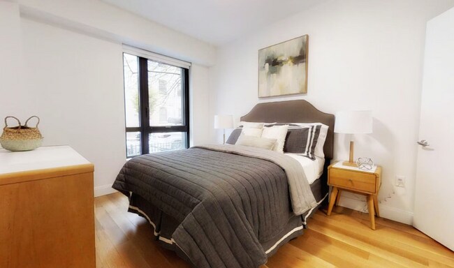 Building Photo - 627 Columbus Ave