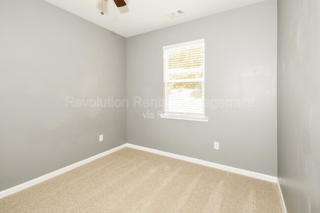 Building Photo - 20 Susie Creek Ln