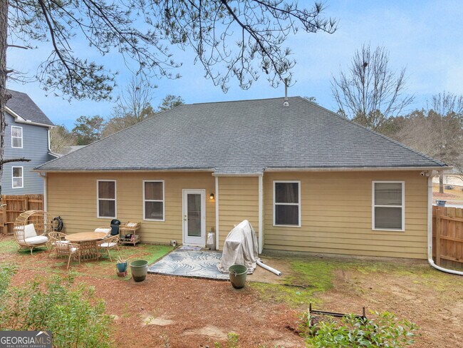Building Photo - 353 Southgate Dr
