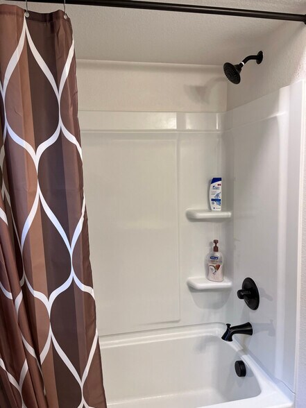 Building Photo - 3960 N Quatar Ct