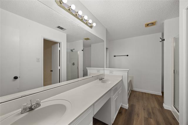 Building Photo - 1814 Cancun Dr