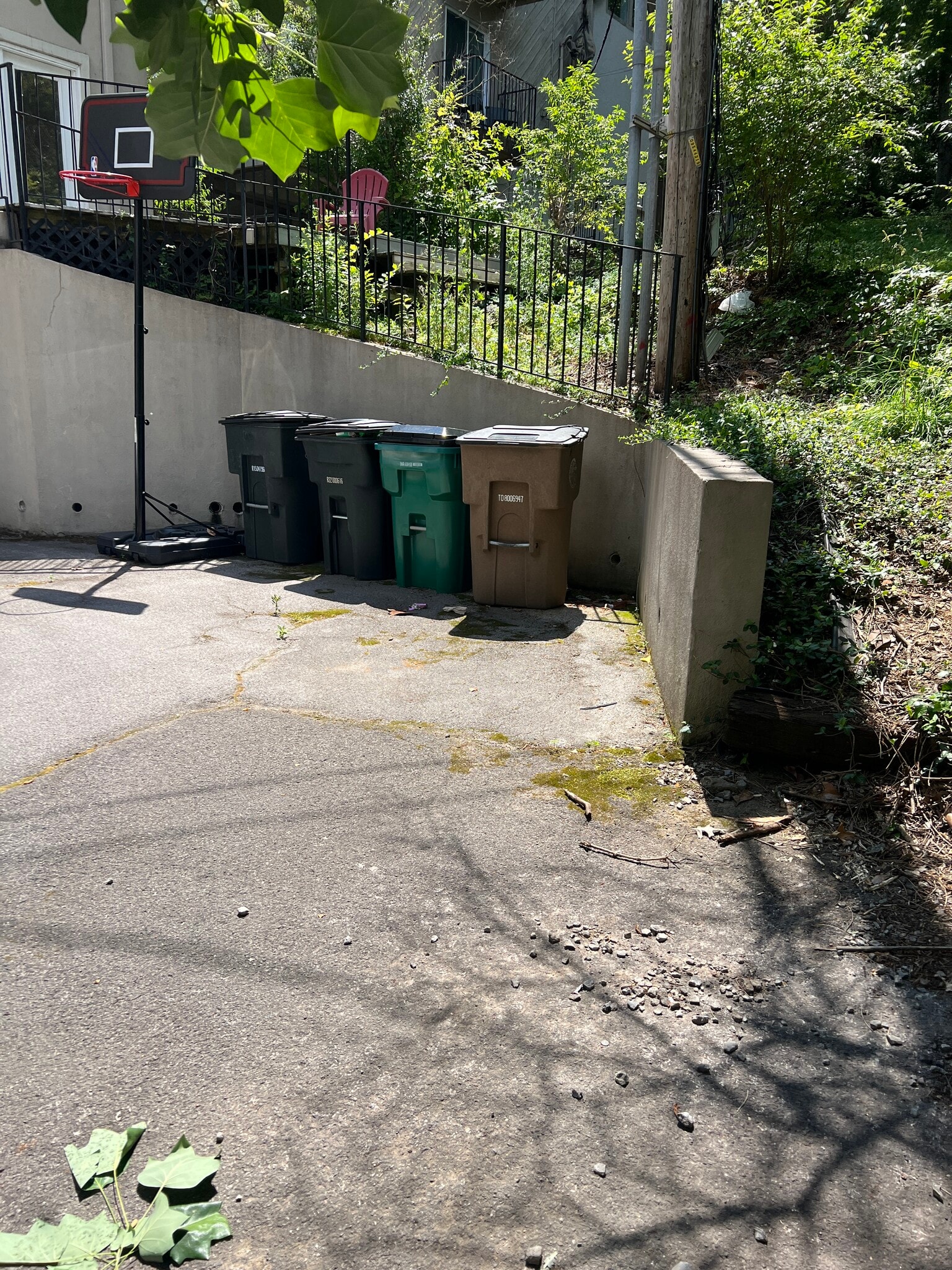 Driveway Parking - 108 St Charles Pl