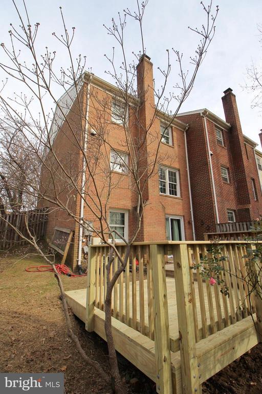 Building Photo - 8072 Sleepy View Ln