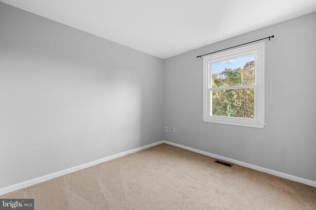 Building Photo - 9071 Loreleigh Way