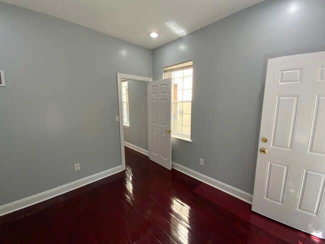 Building Photo - 2207 N 18th St