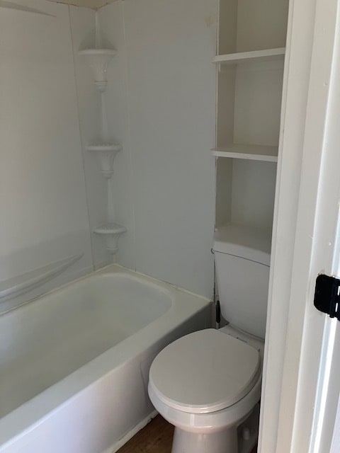 Building Photo - 10 School St