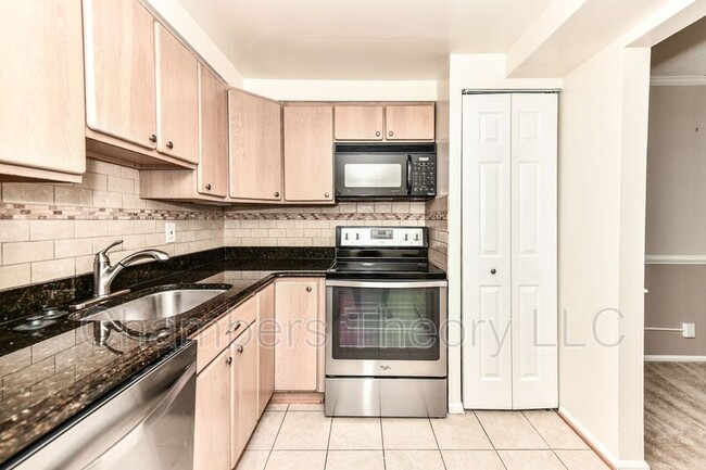 Building Photo - 7621 Tremayne Pl
