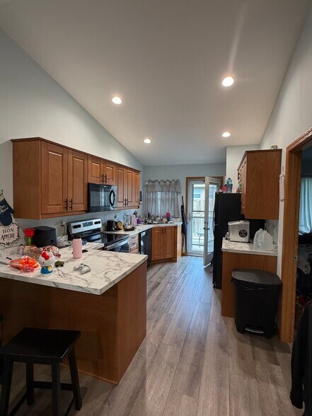 Building Photo - 1440 Greyson Ln