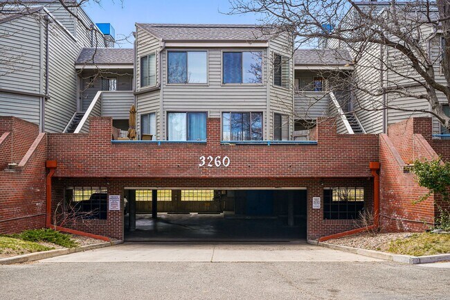 Building Photo - Sunny 2-Bed, 2-Bath Condo in Boulder’s Kin...