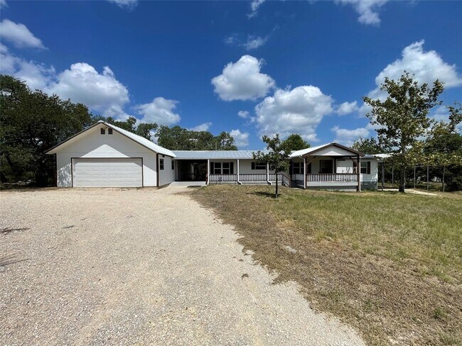 Building Photo - 1550 Alpine Trail