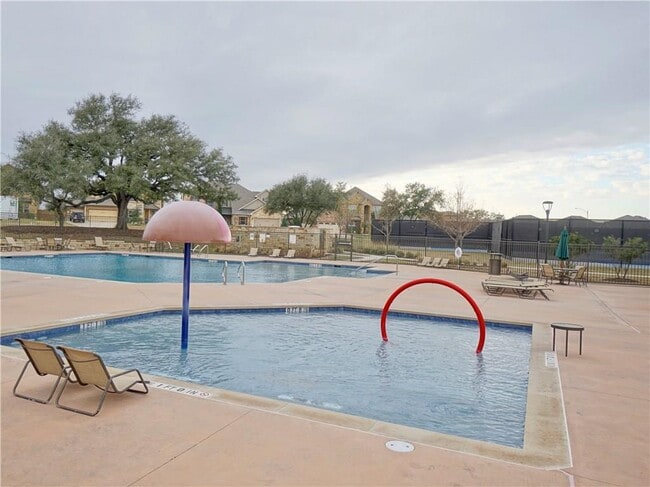 Building Photo - 14928 Iveans Way