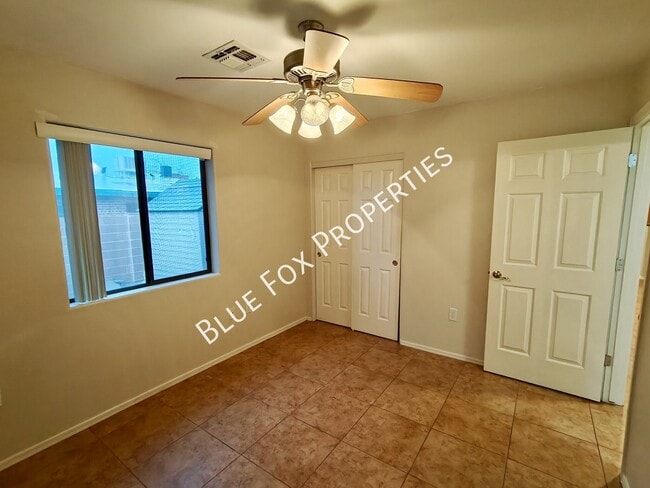 Building Photo - 237 E Waverly St