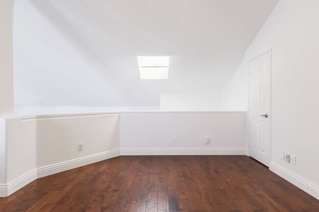 Building Photo - Spacious Laguna Niguel 3 Bed 2 Bath Condo Near Dana Point Harbor