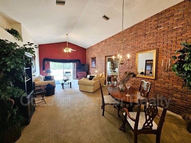 Building Photo - 4521 Gulfwinds Dr