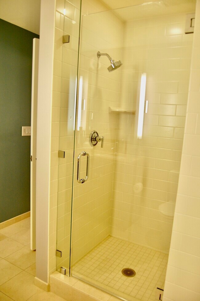 Building Photo - 55 W S Temple