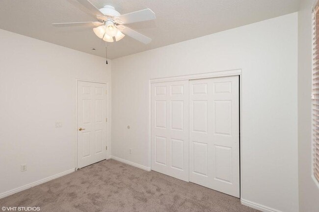 Building Photo - Great 3 bed 2 bath in Coral Canyon-Pet Fri...