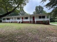 Building Photo - 640 Pee Dee Ave