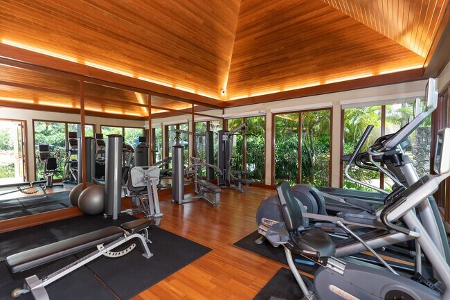 Building Photo - 1551 Ala Wai Blvd