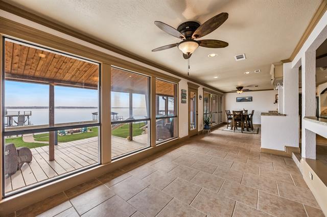 Building Photo - 18409 Shore Dr