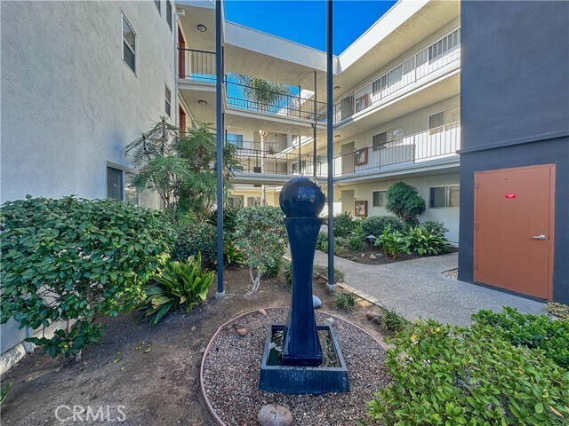 Building Photo - 333 Junipero Ave